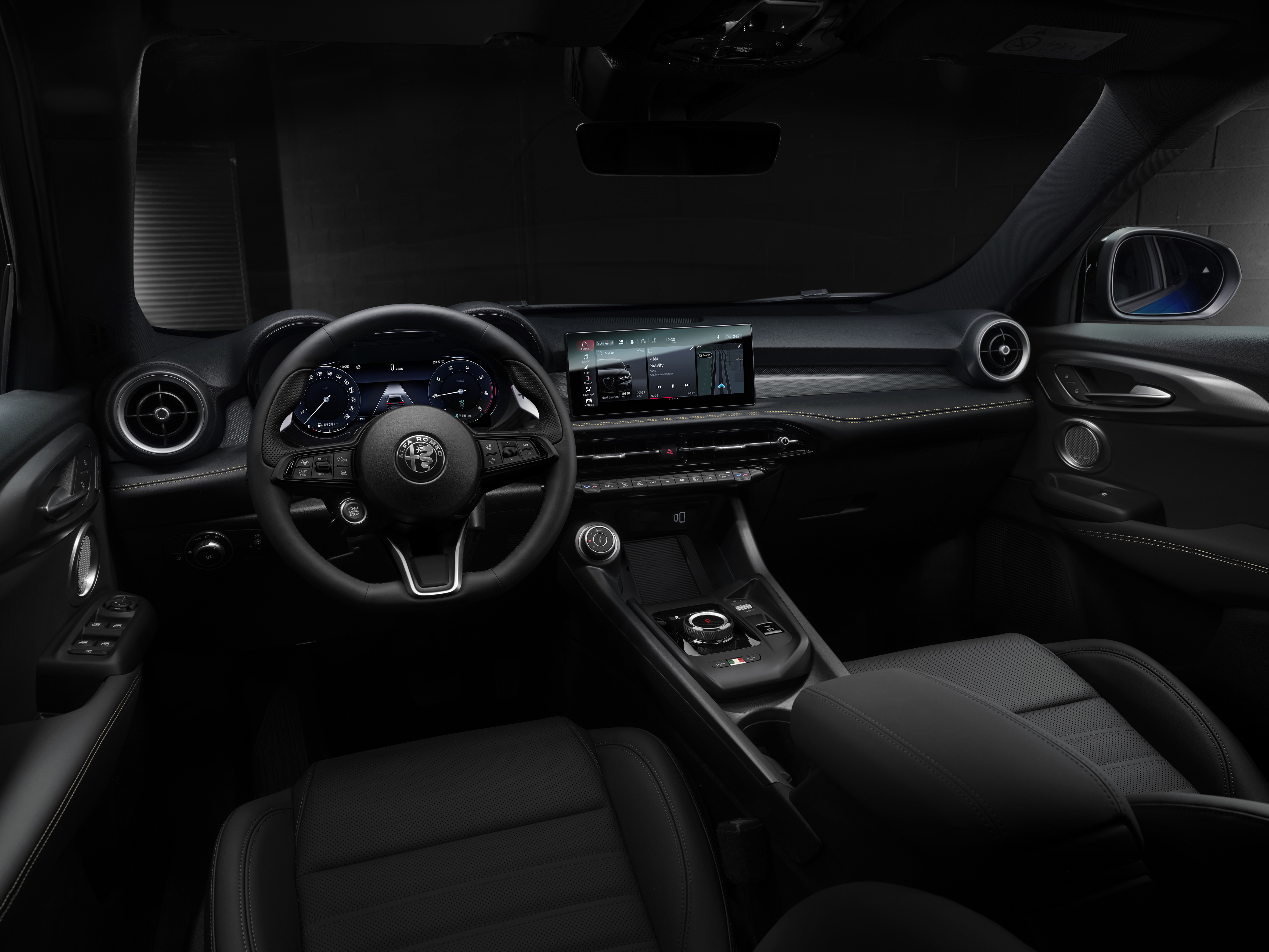 Alfa romeo gallery interior 2